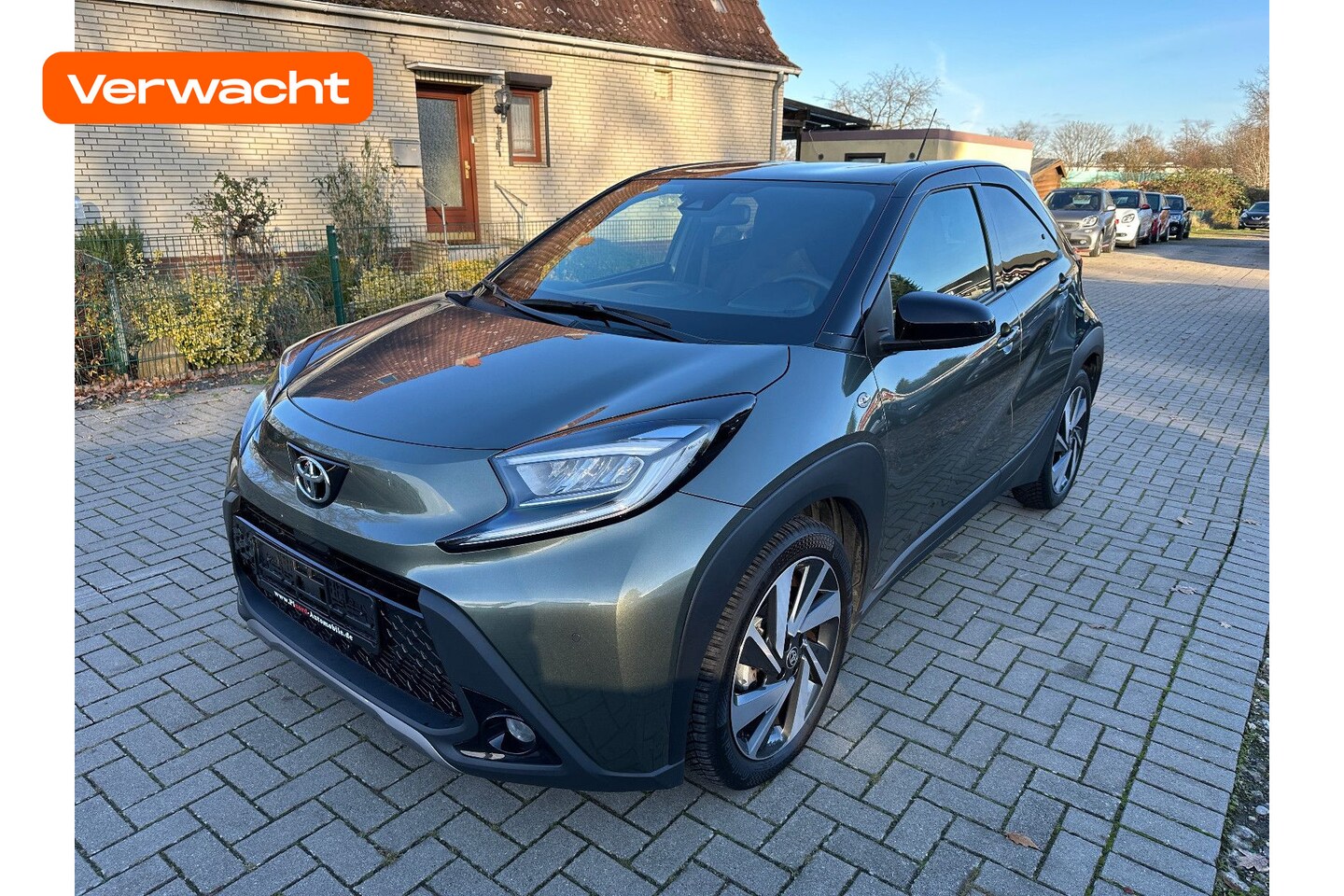 Toyota Aygo X - 1.0 VVT-i S-CVT Premium |automaat|leder|BTW|keyless|navigatie|stoelverwarming| - AutoWereld.nl