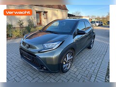 Toyota Aygo X - 1.0 VVT-i S-CVT Premium |automaat|leder|BTW|keyless|navigatie|stoelverwarming|