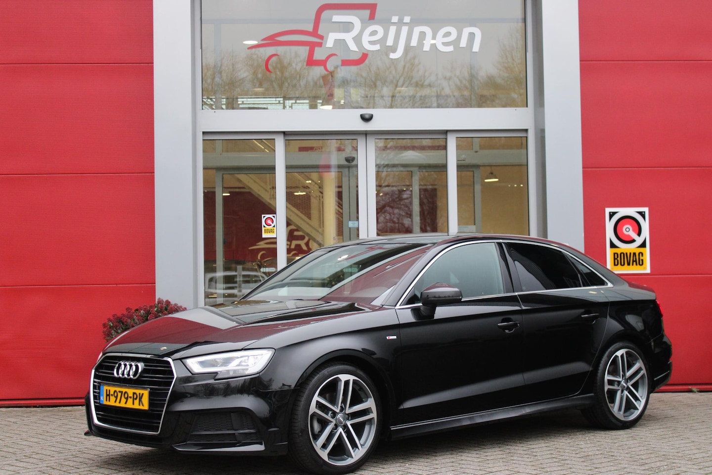 Audi A3 Limousine - 35 TFSI 150PK AUTOMAAT S-LINE | APPLE CARPLAY/ANDROID AUTO | NAVIGATIE | PARKEER SENSOREN - AutoWereld.nl