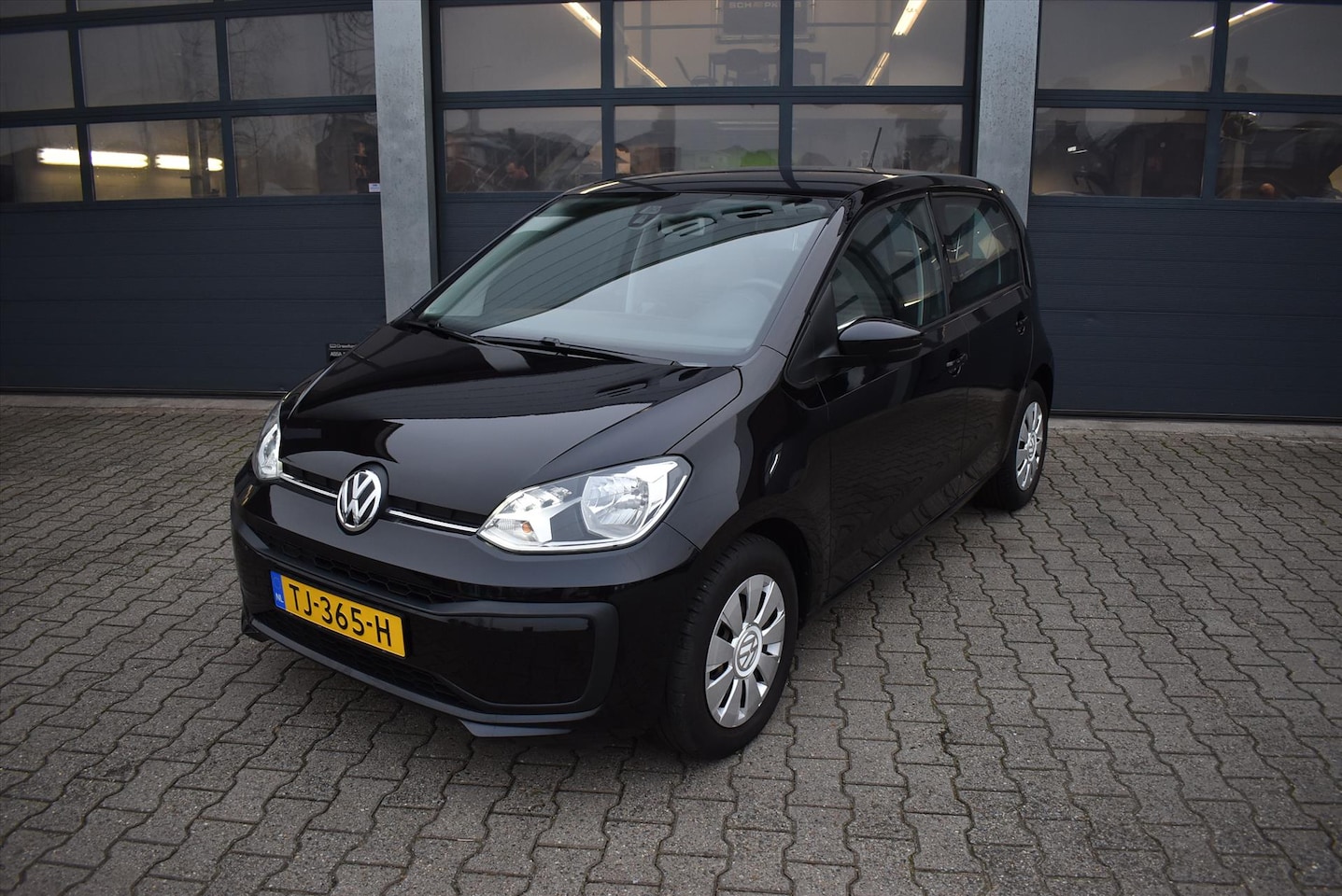 Volkswagen Up! - 1.0 BMT move up! 1.0 60pk 5-drs BMT Move up! - AutoWereld.nl