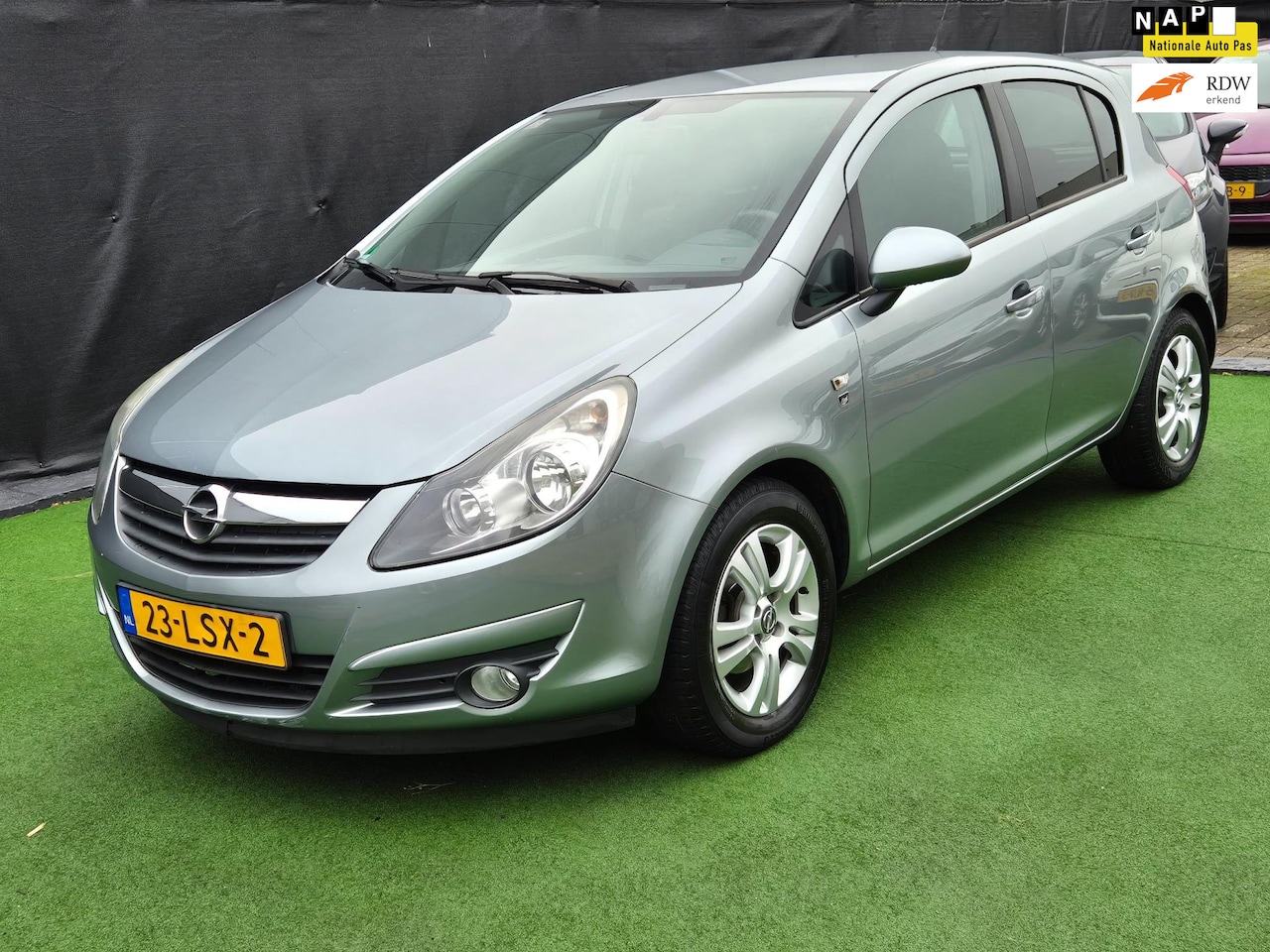 Opel Corsa - 1.4-16V '111' Edition nieuwe distributie AUTOMAAT! - AutoWereld.nl