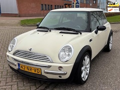 MINI Cooper - 1.6 Pepper ECC Audio/CD Elec. pakket LMV 17" ABS Getint glas Sportonderstel Cruisecontrol