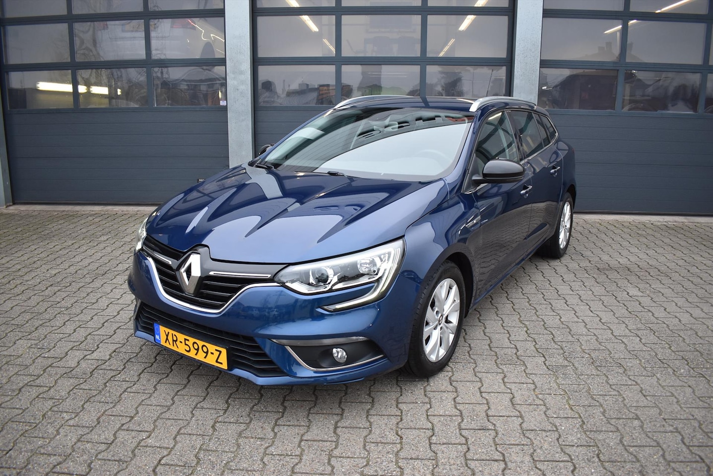 Renault Mégane Estate - 1.3 Energy TCe 140pk Limited - AutoWereld.nl