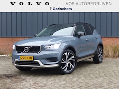 Volvo XC40 - T4 Momentum Pro