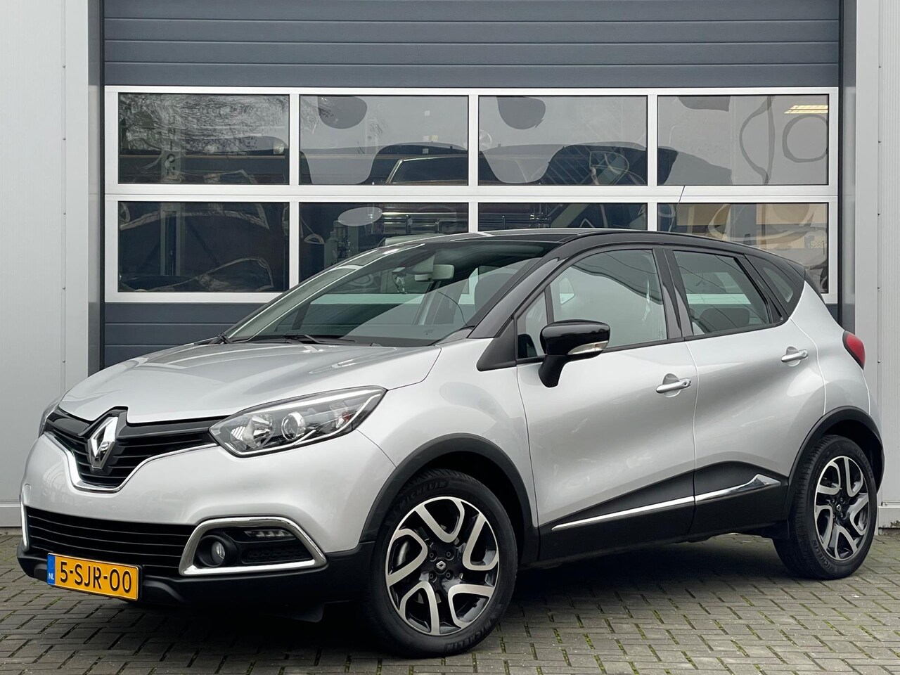 Renault Captur - 1.2 TCe Dynamique | 1ste eig. | Automaat | Camera | Keyless | Cruise control | Navi | PDC - AutoWereld.nl