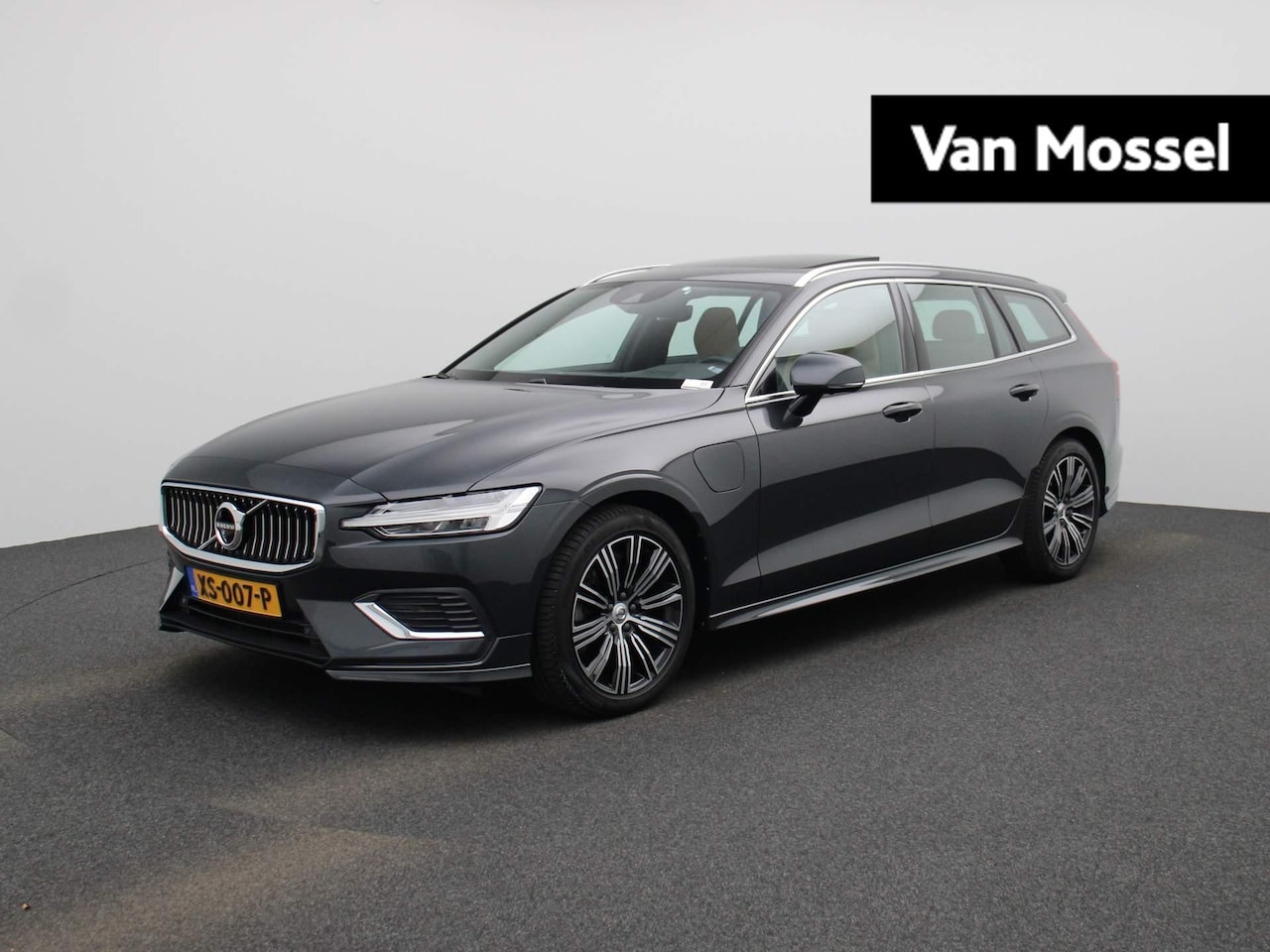 Volvo V60 - 2.0 T8 Twin Engine AWD Inscription | Lederen Bekleding | Navigatie | Climate Control | Par - AutoWereld.nl