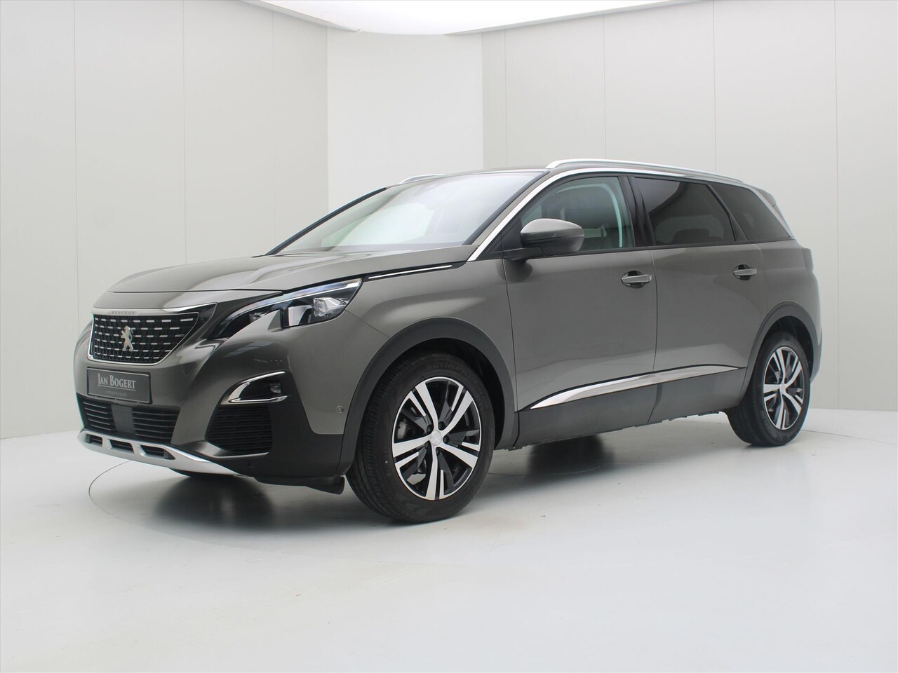 Peugeot 5008 - 1.2 PureTech 130pk EAT8 Allure [ TREKHAAK+LED+BLIS+CRUISE+CARPLAY+CLIMATE ] - AutoWereld.nl