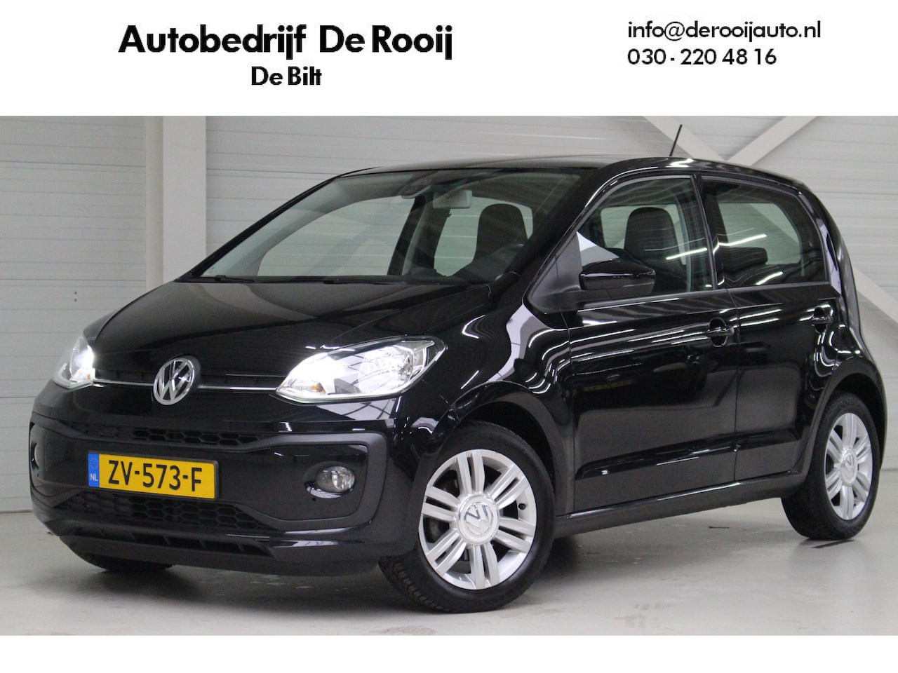 Volkswagen Up! - 1.0 BMT high up! Climate Control | Navigatie | Parkeersensoren | Stoelverwarming - AutoWereld.nl