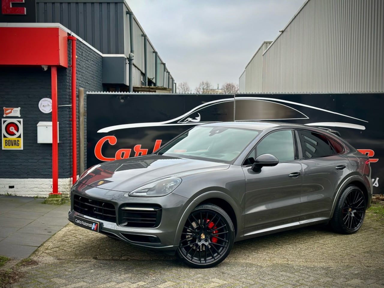 Porsche Cayenne Coupé - 3.0 E-Hybrid PANO|HEADUP|360|DESIGN|ACC VOL! - AutoWereld.nl