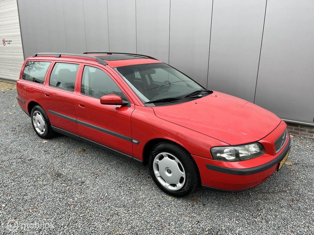 Volvo V70 - 2.4 Comfort Line 2.4 Comfort Line - AutoWereld.nl