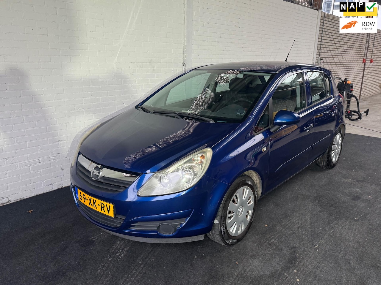 Opel Corsa - 1.4-16V Business 1.4-16V Business - AutoWereld.nl