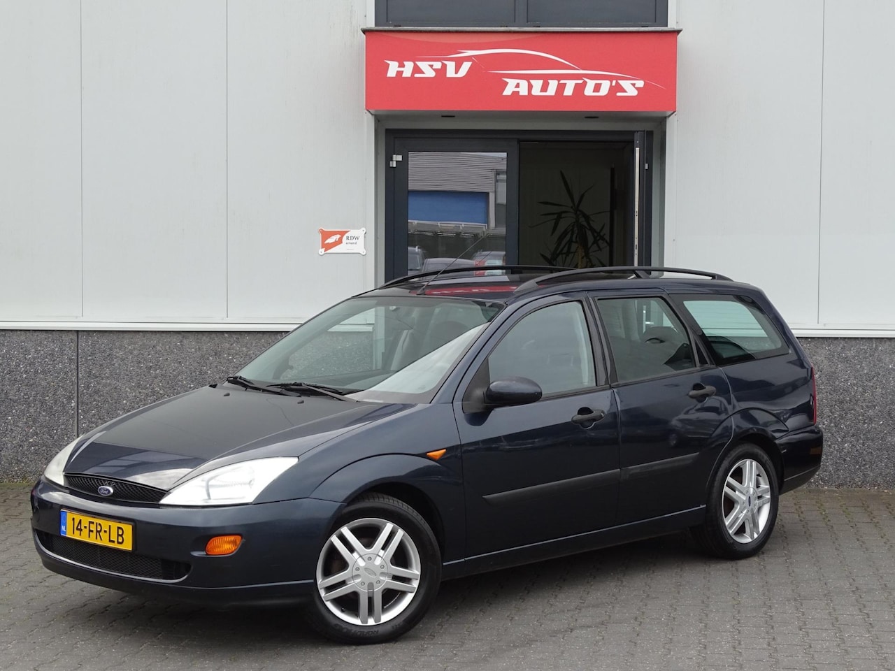 Ford Focus Wagon - 1.8-16V Collection airco (apk 05-2025) - AutoWereld.nl