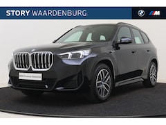 BMW X1 - xDrive25e High Executive M Sport Automaat / Sportstoelen / Stoelverwarming / Adaptieve LED