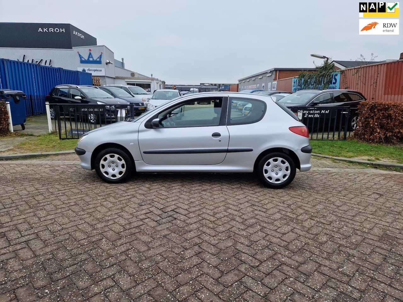 Peugeot 206 - 1.4 HDI Pop' Art/AIRCO/APK 13-07-2025! - AutoWereld.nl