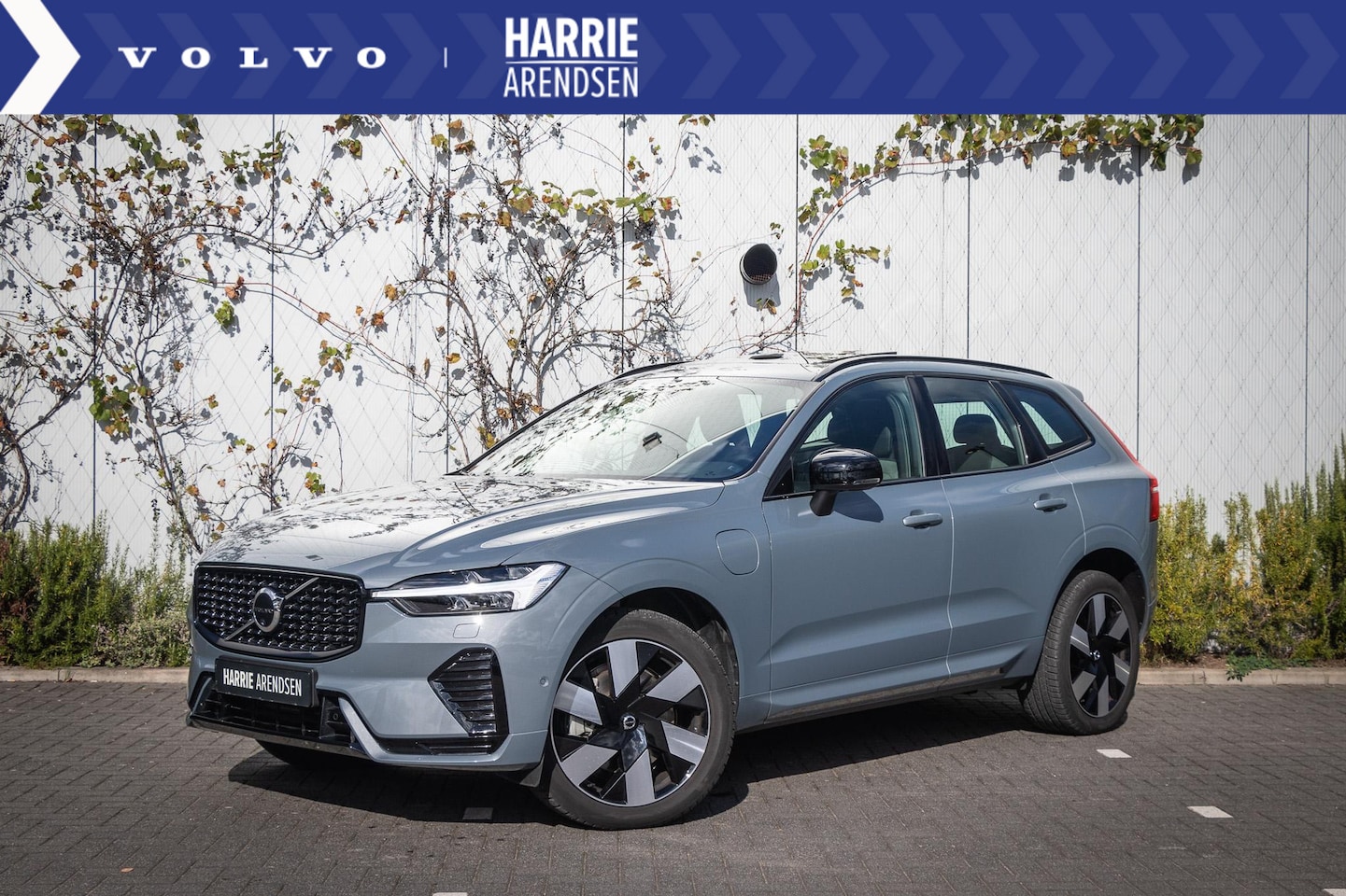 Volvo XC60 - Recharge T6 AWD Ultimate Dark | Luchtvering | Bowers & Wilkins audio | 360 Graden camera | - AutoWereld.nl