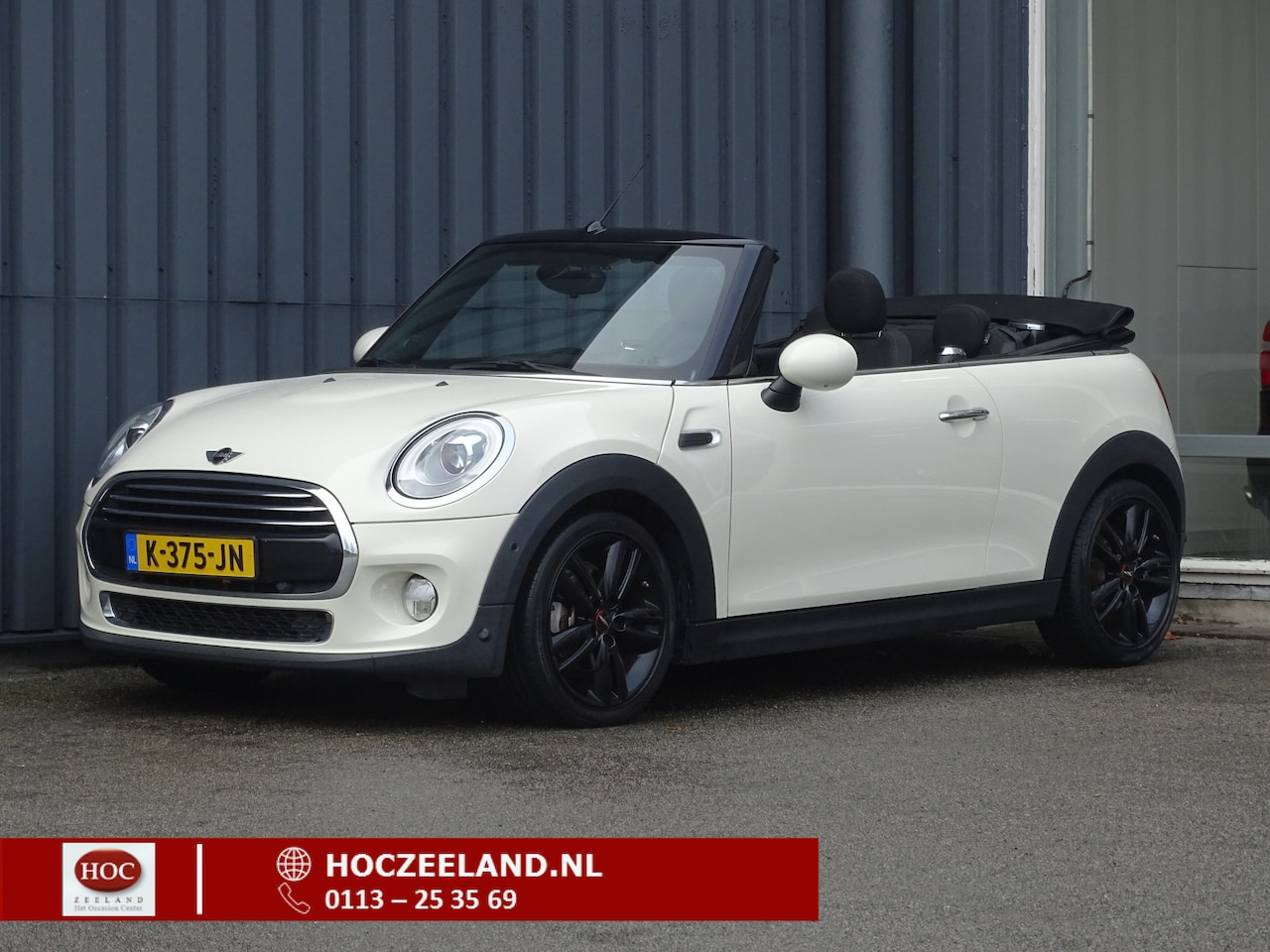 MINI Cabrio - Mini 1.5 Cooper Salt Automaat | LED | Stoelverwarming | 17" - AutoWereld.nl