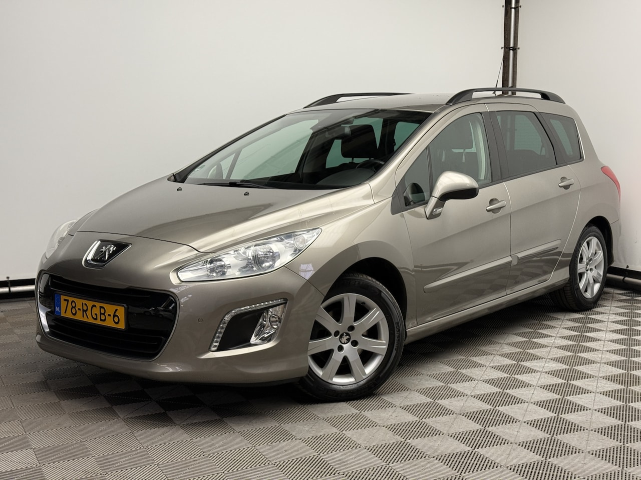 Peugeot 308 SW - 1.6 VTi Active Automaat Navi 1e Eigenaar - AutoWereld.nl