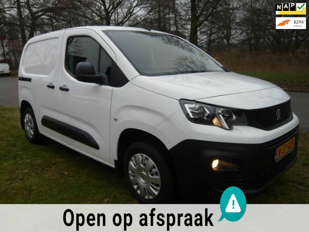 Peugeot Partner - 1.2 / AIRCO / CRUISE CONT / BPM-VRIJ ! - AutoWereld.nl