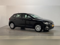 Volkswagen Polo - 1.0 TSI Comfortline Business Climate Control Parkeersensoren Navigatie