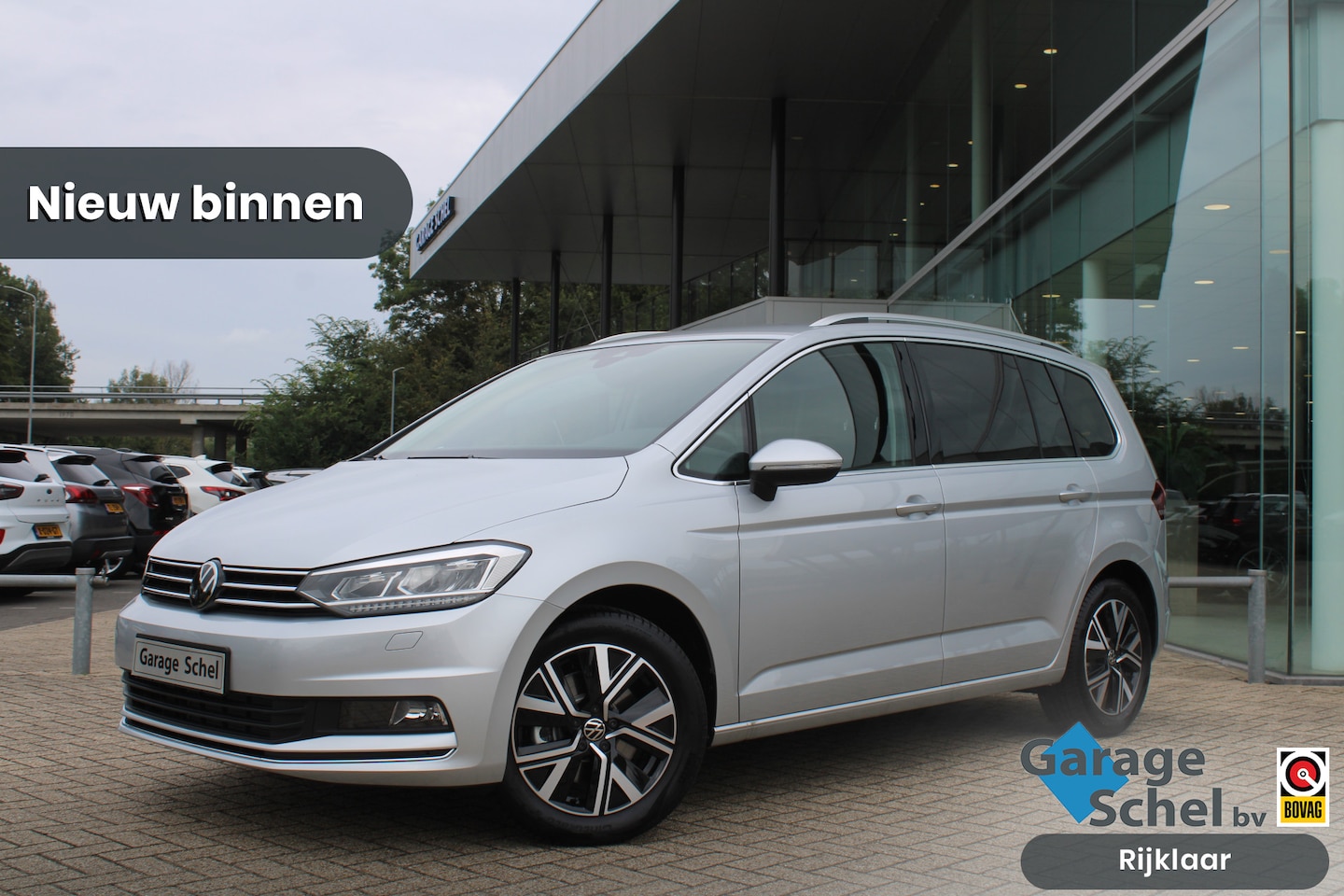 Volkswagen Touran - 1.5 TSI Highline 150pk - 7p - Virtuel cockpit - Navigatie - Camera - LED - Ergoactive stoe - AutoWereld.nl