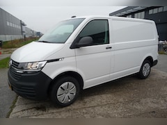 Volkswagen Transporter - 90 pk 2.0 TDI L1H1 26 Economy Business deurtjes, bank, carplay, cruise