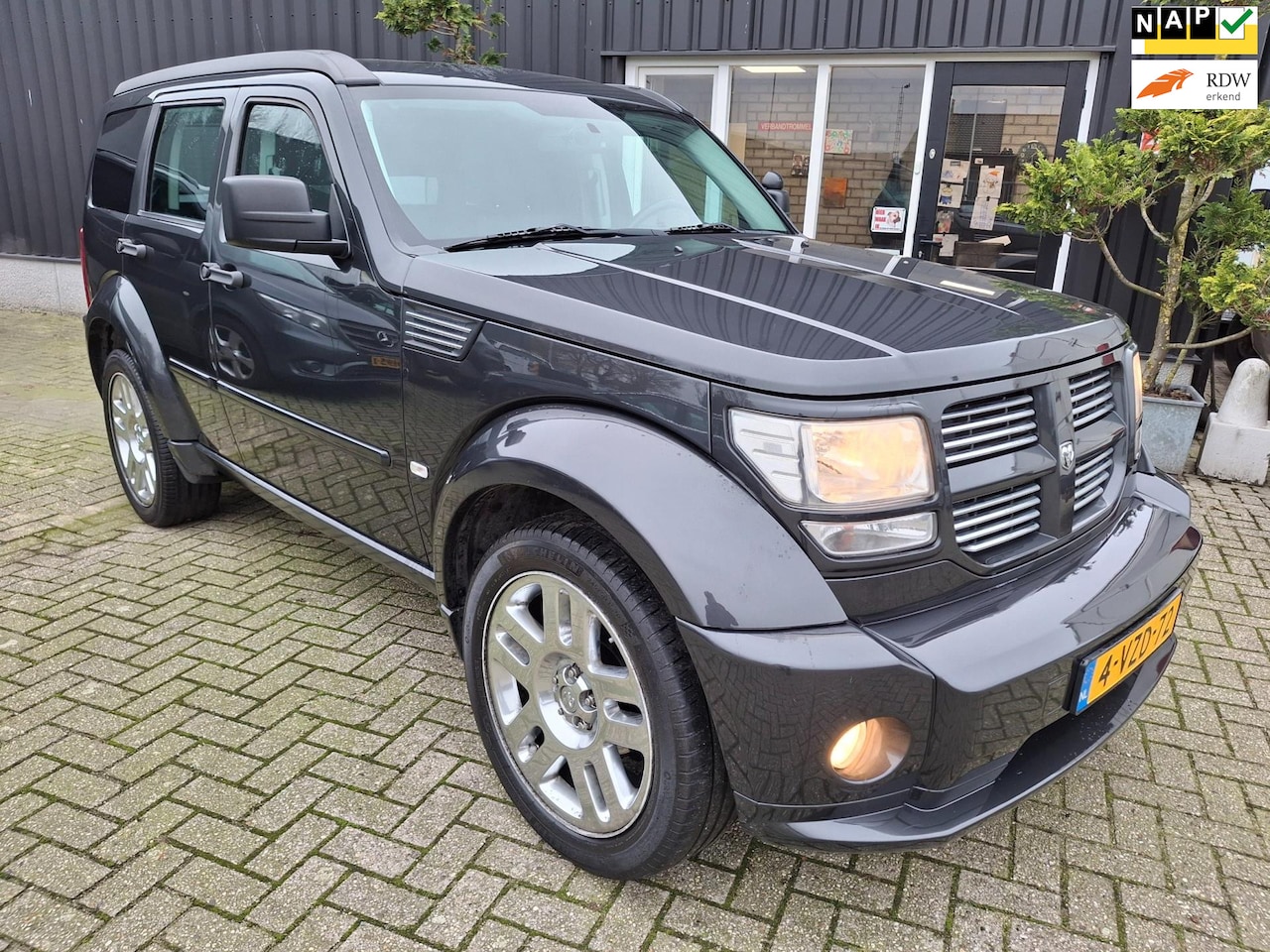 Dodge Nitro - 4.0 V6 R/T lpg-g3 **grijs Kenteken** - AutoWereld.nl