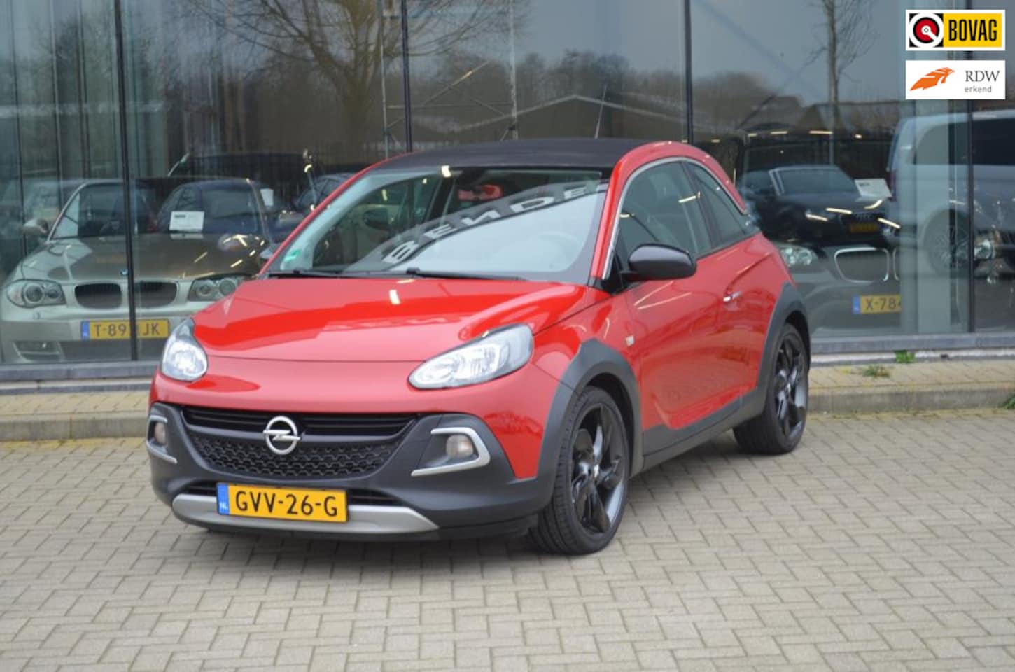 Opel ADAM - 1.4 Rocks | Stoel- stuurverwarming | Cruise controle | Opendak | Climate control - AutoWereld.nl