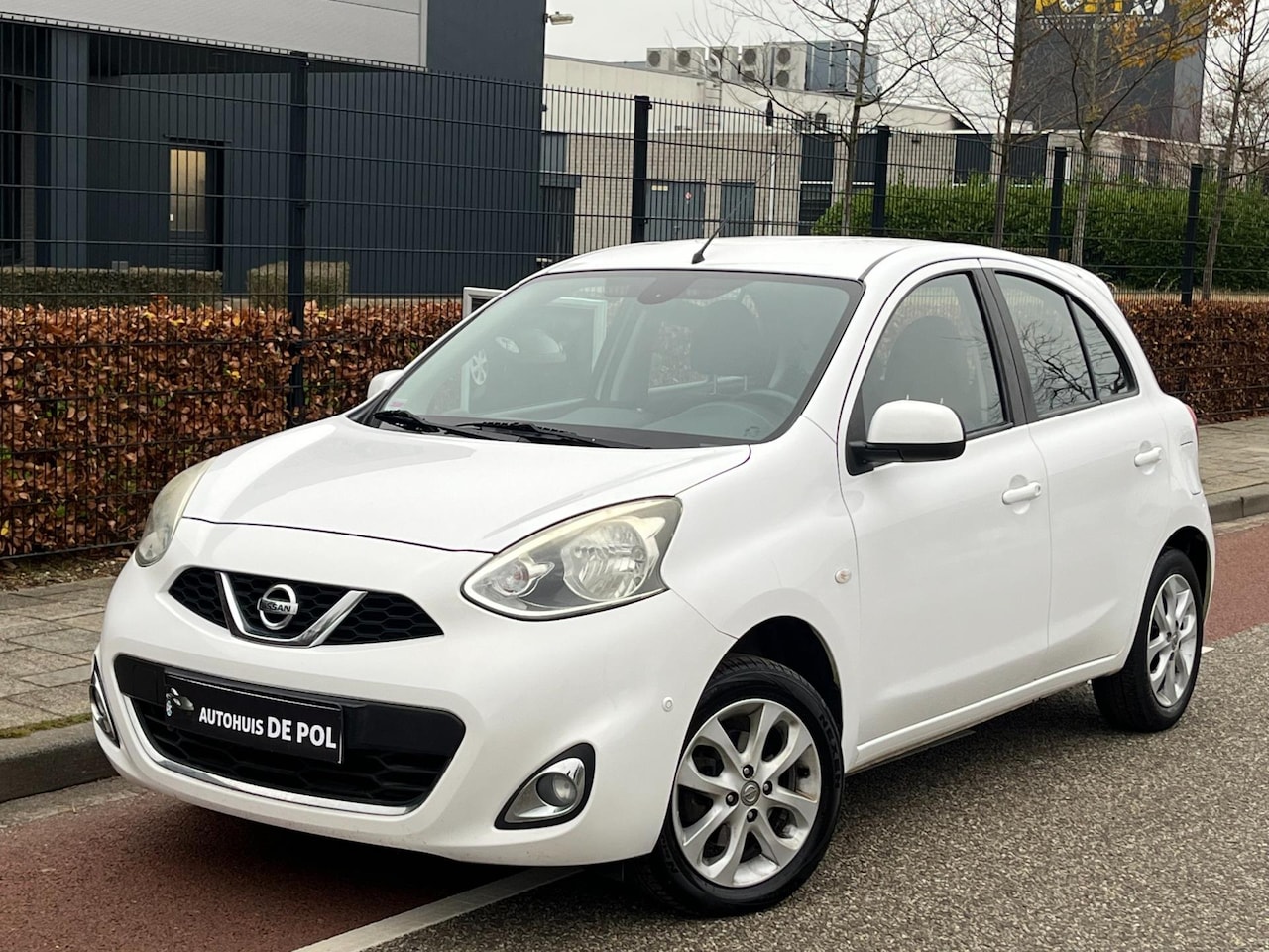 Nissan Micra - 1.2 Connect Edition Cruise/Climate-control Navigatie - AutoWereld.nl