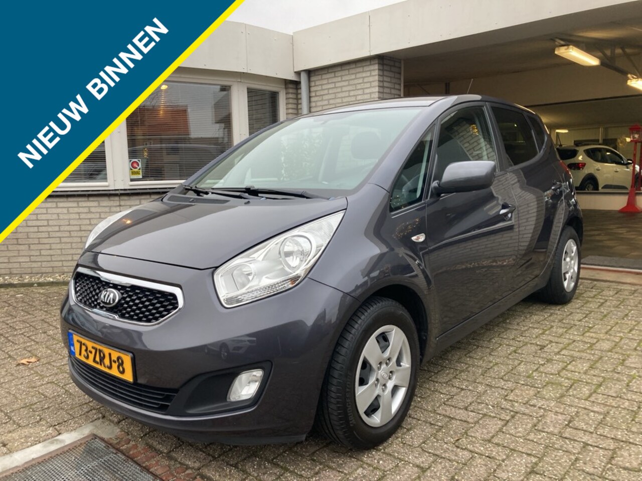 Kia Venga - 1.6 Plus Pack AUTOMAAT / Navi - AutoWereld.nl