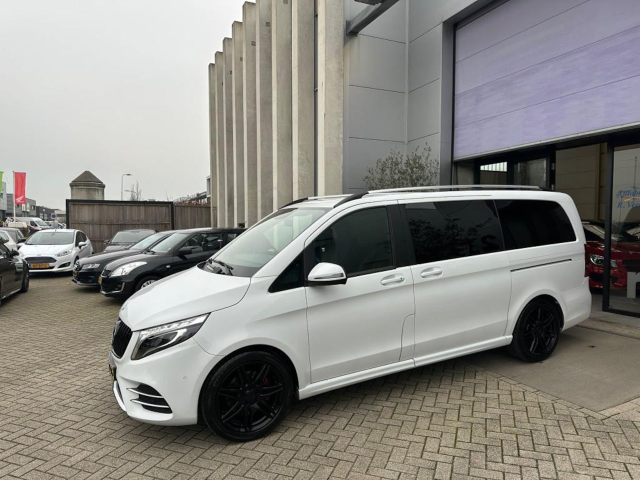 Mercedes-Benz V-klasse - 2.2 CDI Lang AMG Edition INRUIL MOGELIJK! - AutoWereld.nl