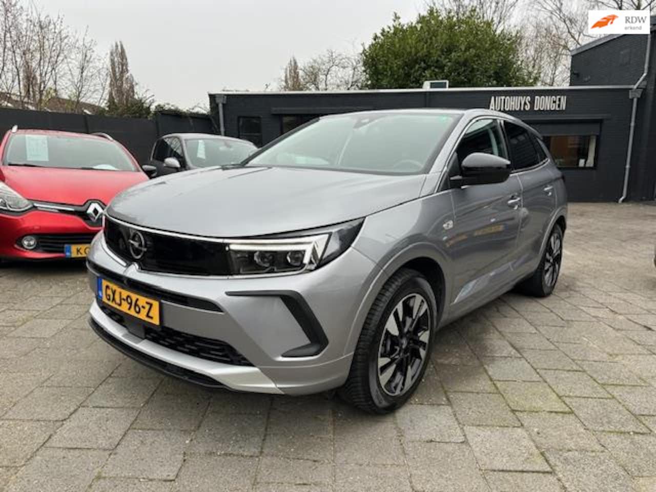 Opel Grandland - 1.2 Turbo Elegance (131pk)! 360 Camera! Navi! - AutoWereld.nl