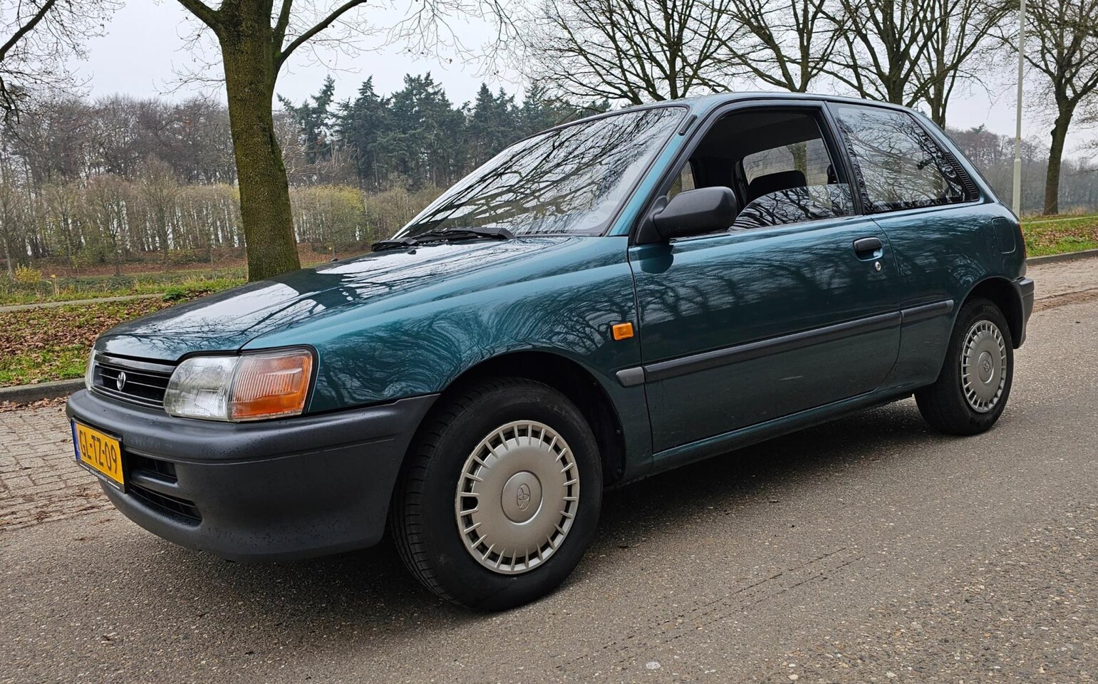 Toyota Starlet - 1.3i ! Automaat ! 106.462 KM ! 2e Eig ! NL Auto - AutoWereld.nl