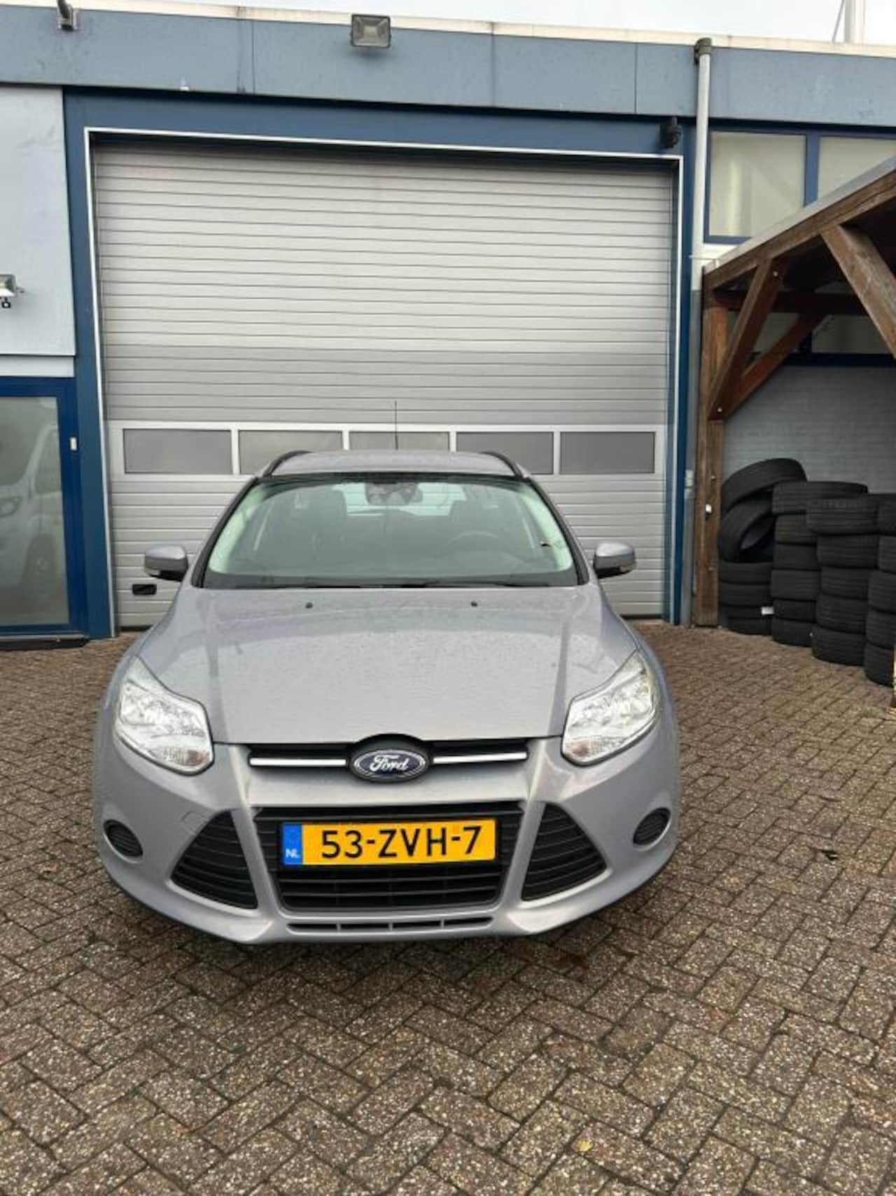 Ford Focus Wagon - 1.0 EcoBoost Lease Trend 1.0 EcoBoost Lease Trend - AutoWereld.nl