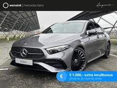 Mercedes-Benz A-klasse - 180 Star Edition AMG Line | Night | Panoramadak | Sfeerverlichting | 19" Multispaaks | Par