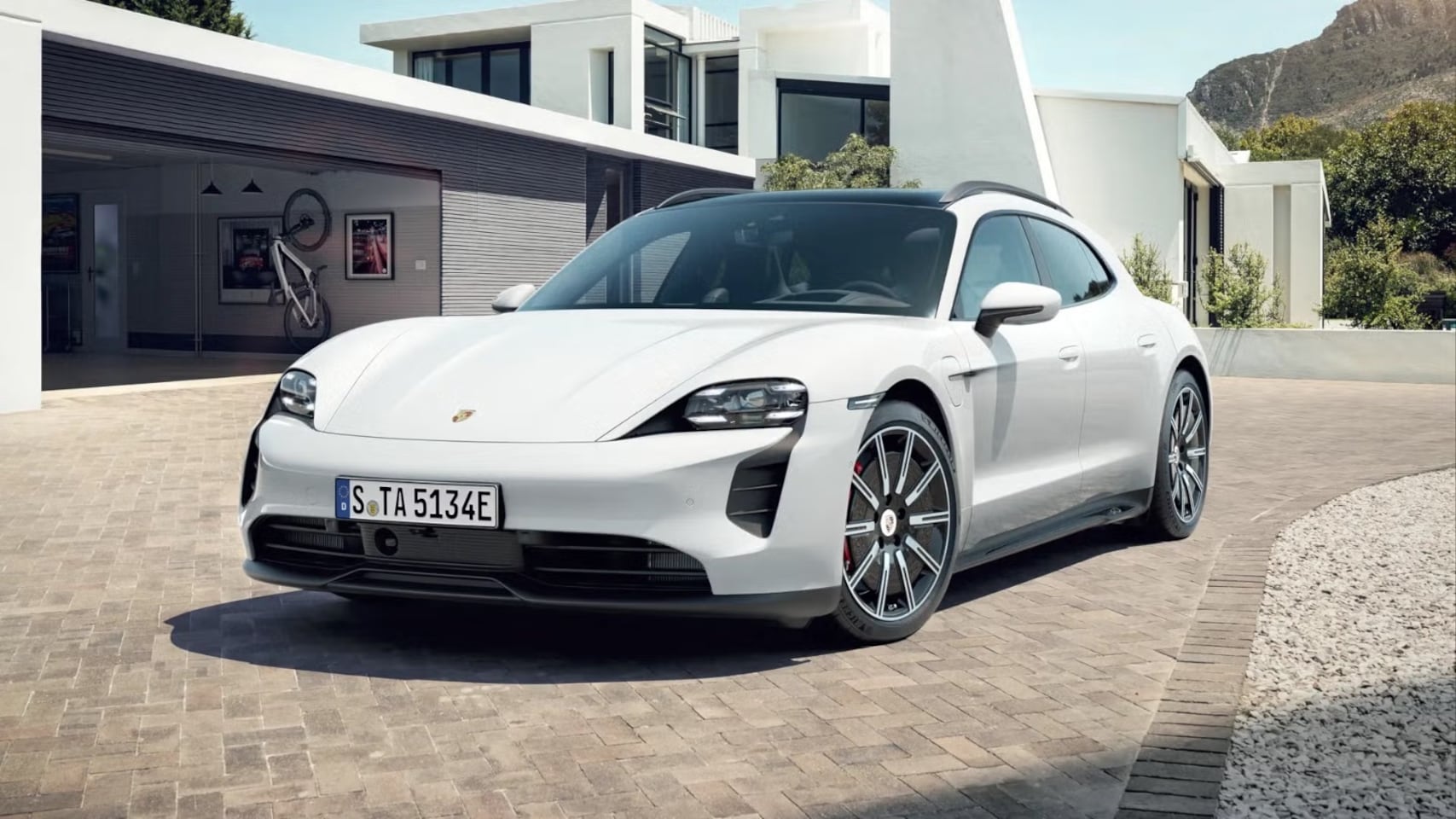 Porsche Taycan Sport Turismo - GTS - AutoWereld.nl