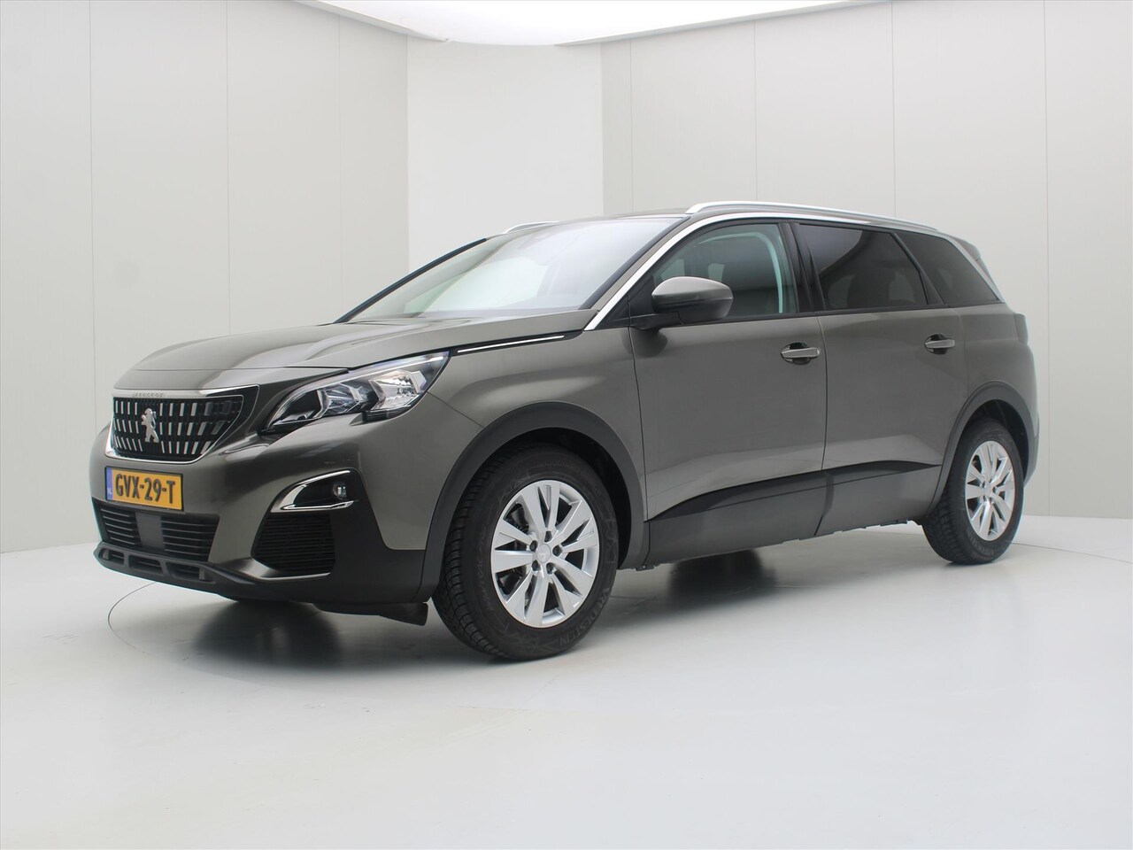 Peugeot 5008 - 1.2 PureTech 130pk 6-bak Active Business 7P [ TREKHAAK+PANODAK+STOELVERWARMING+CLIMAAT+CRU - AutoWereld.nl