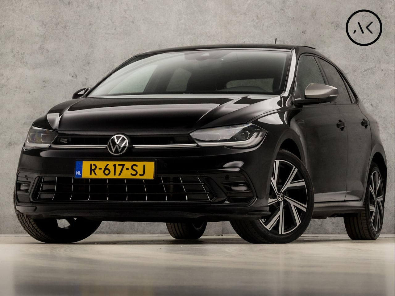 Volkswagen Polo - 1.0 TSI R-Line Sport Automaat (SCHUIFDAK, APPLE CARPLAY, GRILLE VERLICHT, IQ LIGHT, KEYLES - AutoWereld.nl