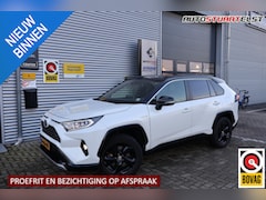 Toyota RAV4 - 2.5 Hybrid Bi-Tone Afneembare trekhaak | Navi | Achteruitrijcamera | Lichtmetalen velgen |