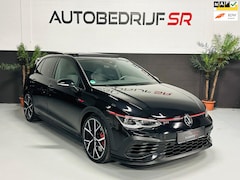 Volkswagen Golf - 2.0 TSI GTI Clubsport PANO | IQ Lights | Camera | Sfeerverl | R' Velgen |