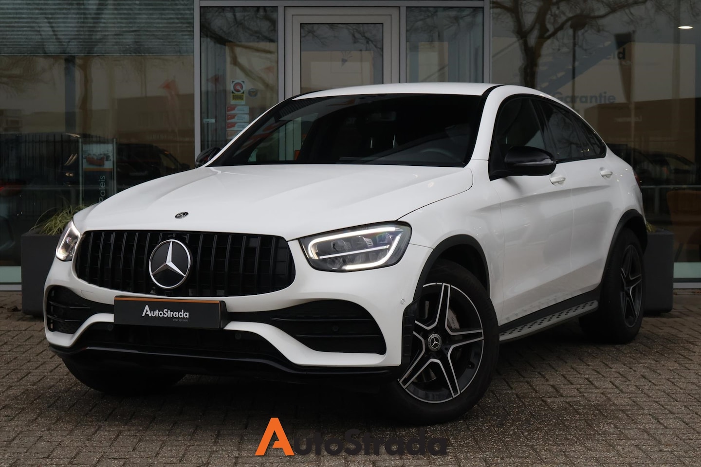 Mercedes-Benz GLC-klasse - 200 AMG-Line 197pk 4MATIC 9G-TRONIC | Camera | Virtual | Camera | Trekhaak | Navi | Carpla - AutoWereld.nl