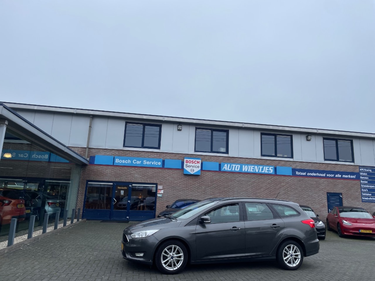 Ford Focus Wagon - 1.0 EcoB 74kw | Lease Edition | Airco | Navi - AutoWereld.nl