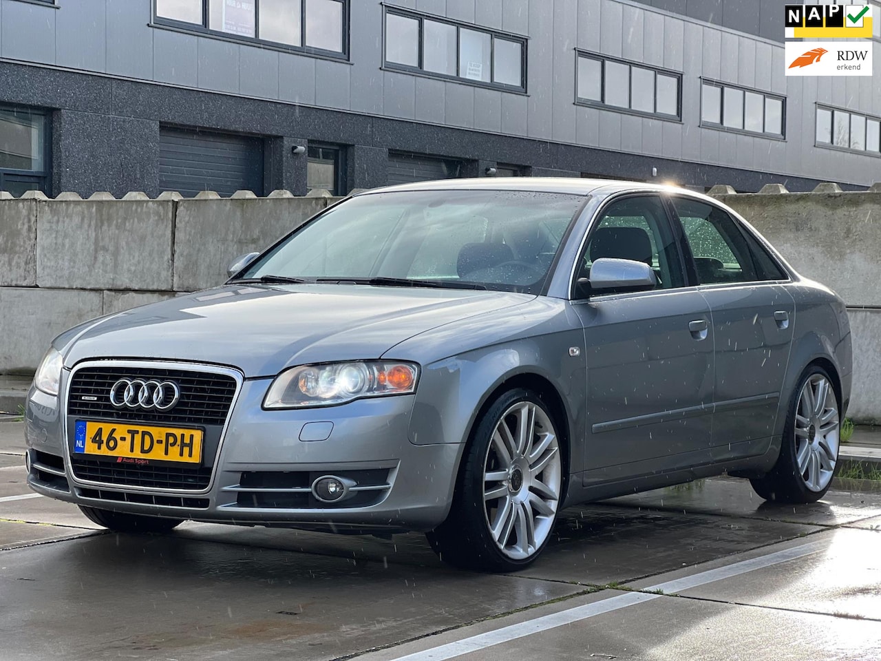 Audi A4 Limousine - 2.0 TFSI Quattro Edition | 19 inch | Xenon | Navigatie | Parkeersensoren - AutoWereld.nl