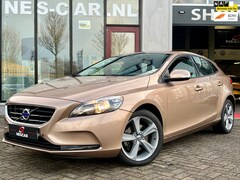 Volvo V40 - 1.6 T3 Momentum 6-Bak, 80Dkm, PDC, Clima, Cruise, NIEUWSTAAT