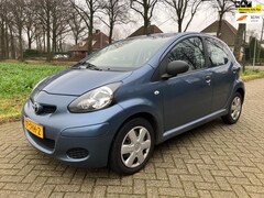 Toyota Aygo - 1.0-12V Access 5 Deurs Airco 61.842 km NAP ZEER MOOI