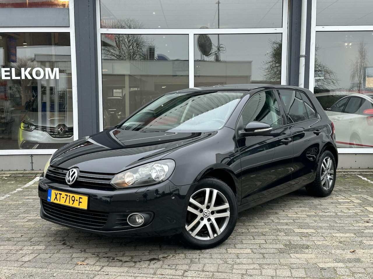 Volkswagen Golf - 1.2 TSI Highline Clima Cruise PDC Trekhk. - AutoWereld.nl