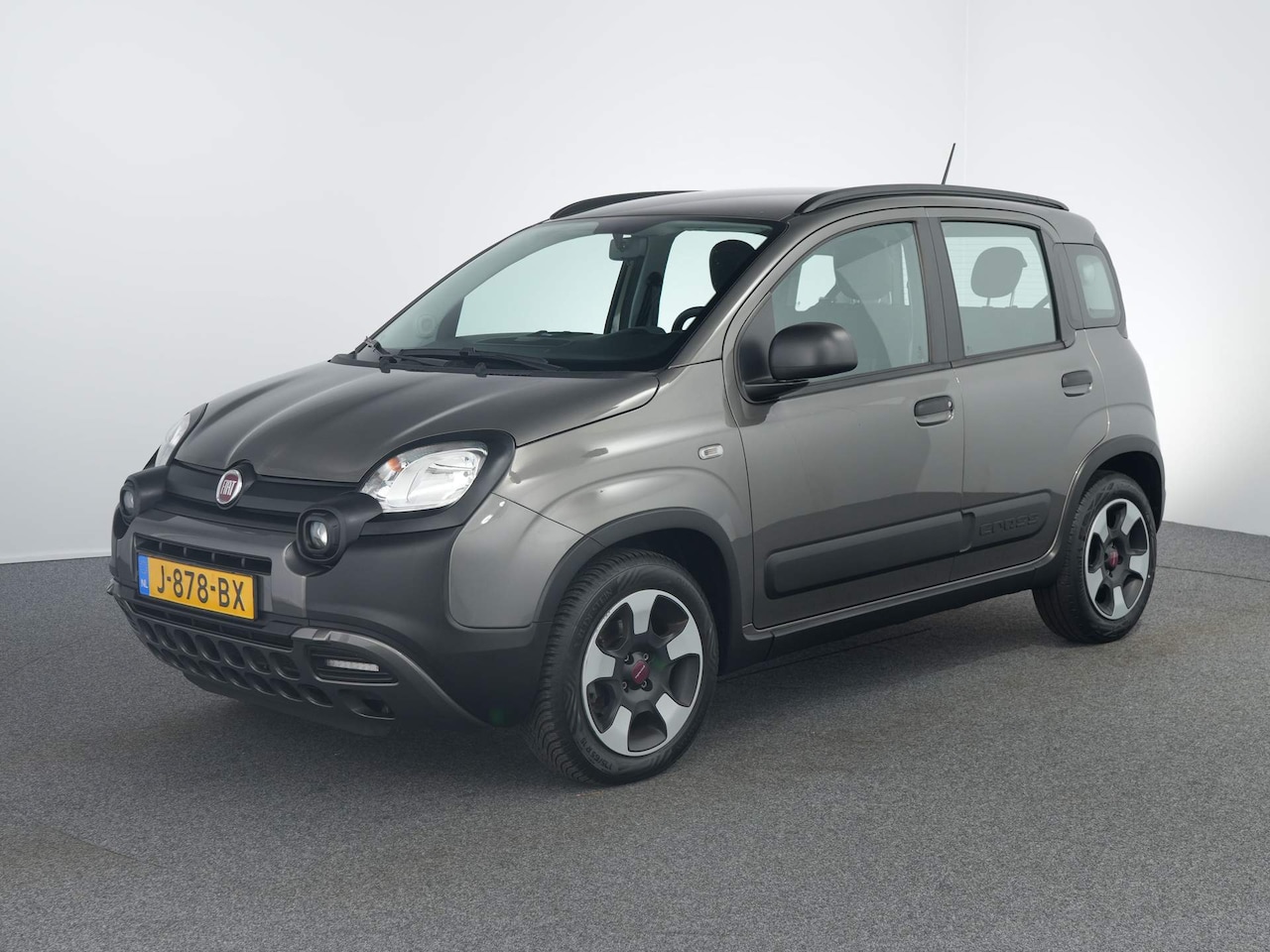 Fiat Panda - 1.0 Hybrid City Cross | Airco | Parkeersensoren | DAB radio | Bluetooth | - AutoWereld.nl