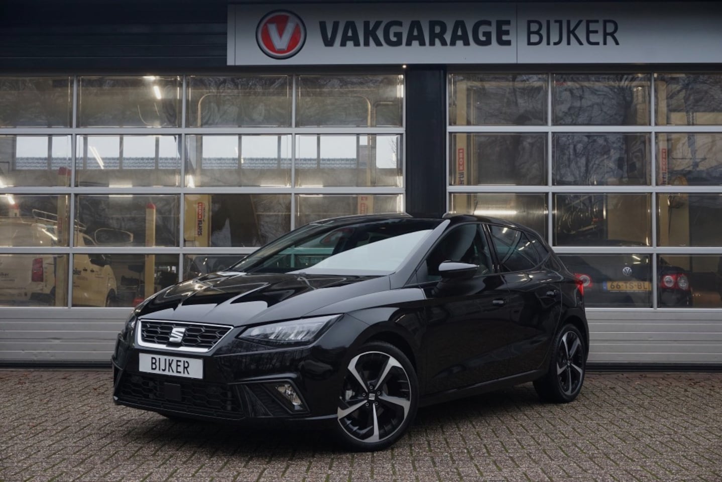 Seat Ibiza - 1.0 EcoTSI FR Business Connect - AutoWereld.nl