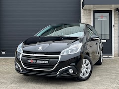 Peugeot 208 - 1.2 PureTech Black Lion | 5drs | Airco | Navi Full Map | Carplay | LED | Distributie verva