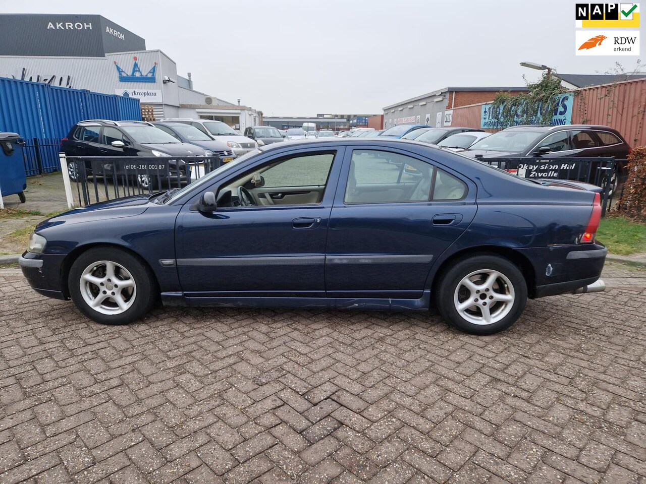 Volvo S60 - 2.4 Edition/LPGG3/AIRCO/CRUISE/DUBBELE UITLAAT!!! - AutoWereld.nl