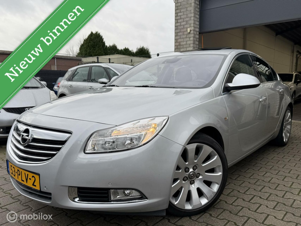 Opel Insignia - 1.6 T Business Edition / Sport / Navi / N.A.P - AutoWereld.nl